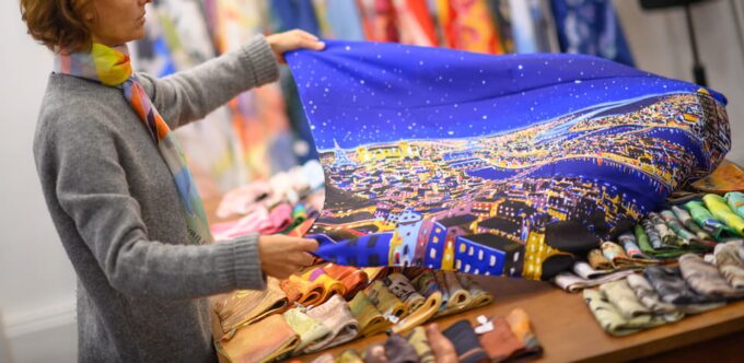 Lyon: Create Your Own Traditional Lyonnais Silk Square - Personalized Silk Squares