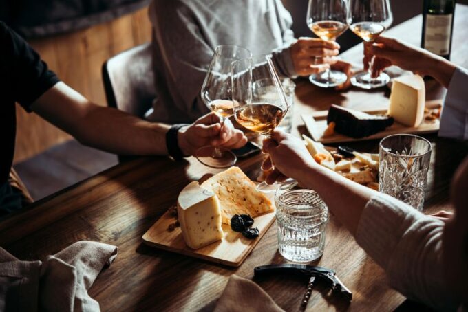 Lyon Croix Rousse: Wine Tasting & Record Shops Tour - Frequently Asked Questions