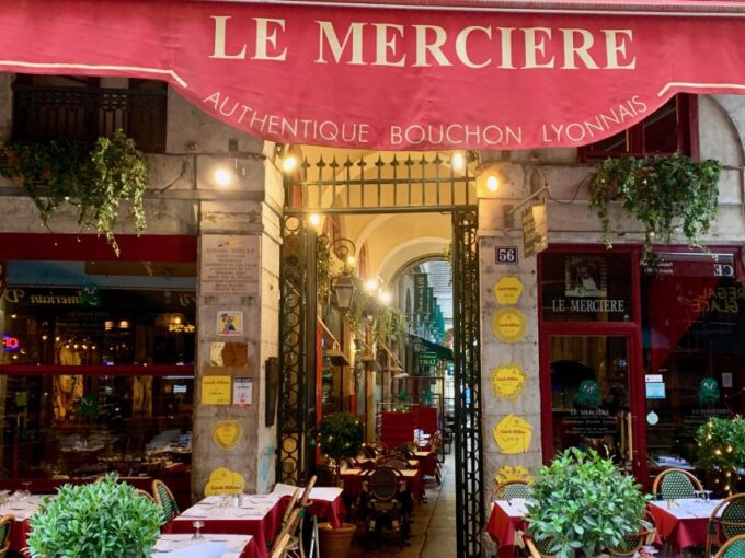Lyon: Food Smartphone Audio Walking Tour - Gastronomic Heritage