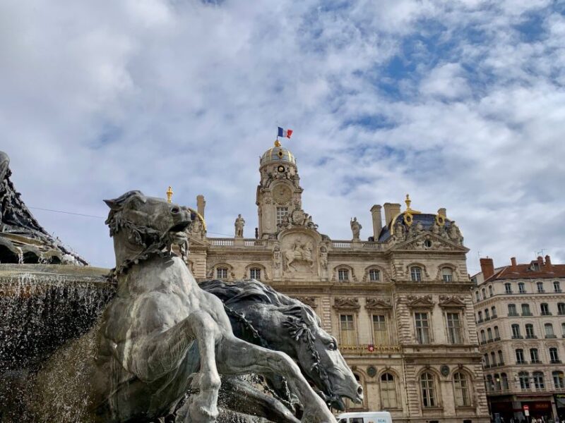 Lyon: French Resistance Smartphone Audio Walking Tour - Key Points