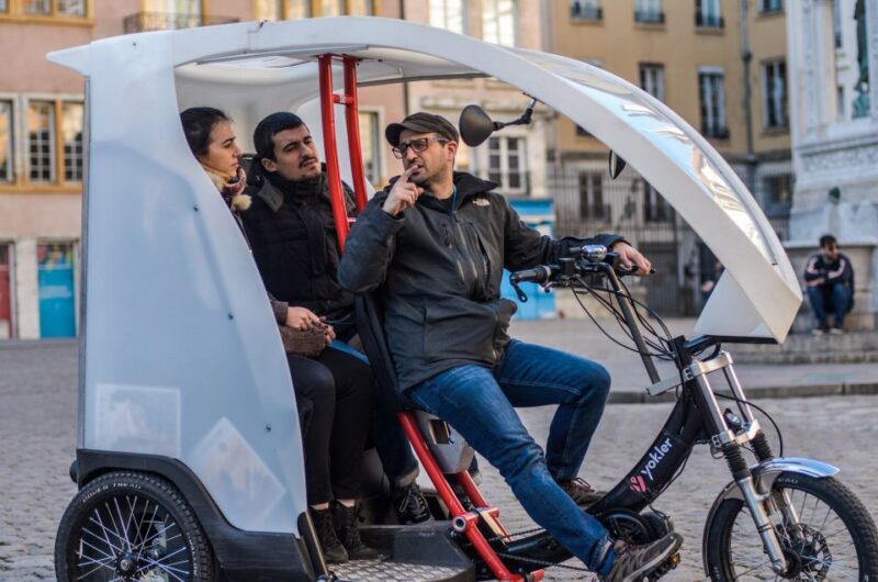 Lyon: Guided City Sights Pedicab Tour - Key Points