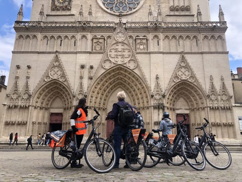 Lyon: Highlights Bike Tour - River Cruise Sights