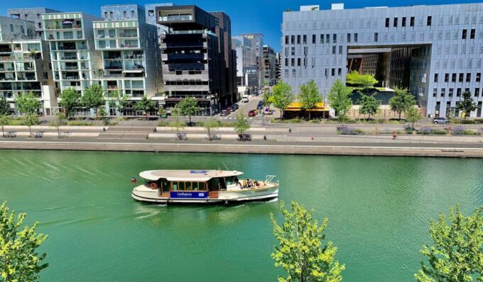 Lyon: Hop-On Hop-Off City Cruise - Inclusions and Features