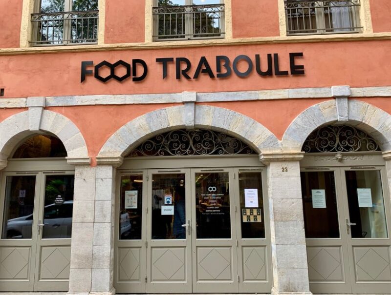 Lyon: Old Lyon Smartphone Audio-Guided Walking Tour - Cathedral Saint-Jean-Baptiste