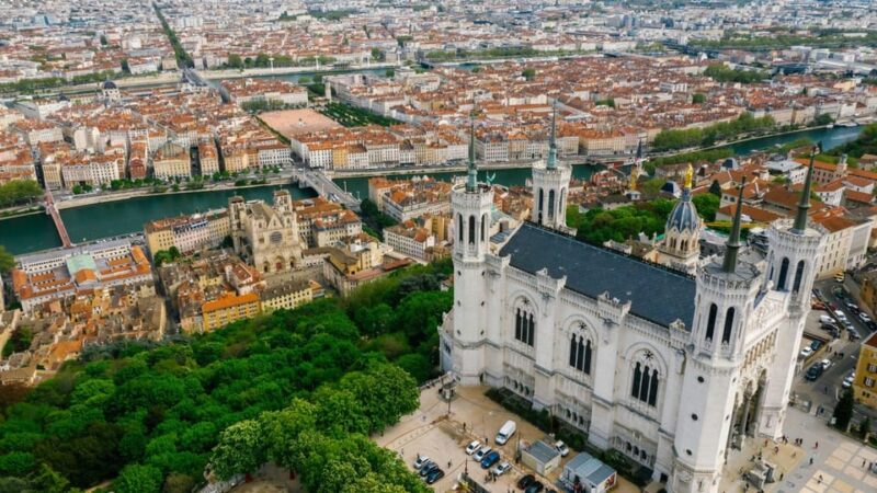 Lyon: Old Town Basilica Bellecour by E-Bike From Geneva - Key Points