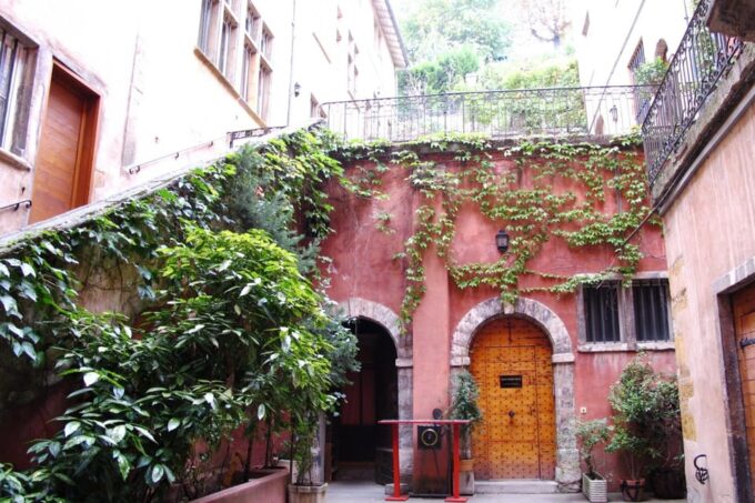 Lyon Old Town Highlights and History Private Walking Tour - Duration and Pricing