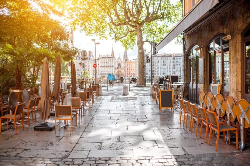 Lyon Old Town Tour With Vaporetto River Cruise Tickets - Meeting Point and Additional Information