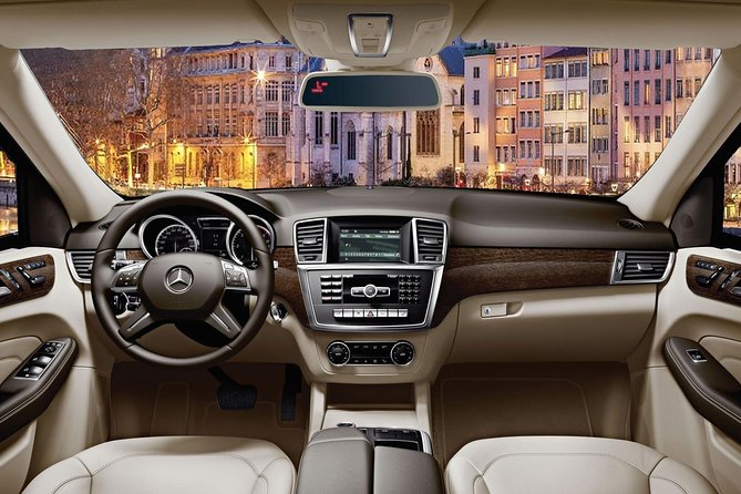 Lyon Private Transfer From Lyon Airport (Lys) to City Centre - Quick Points