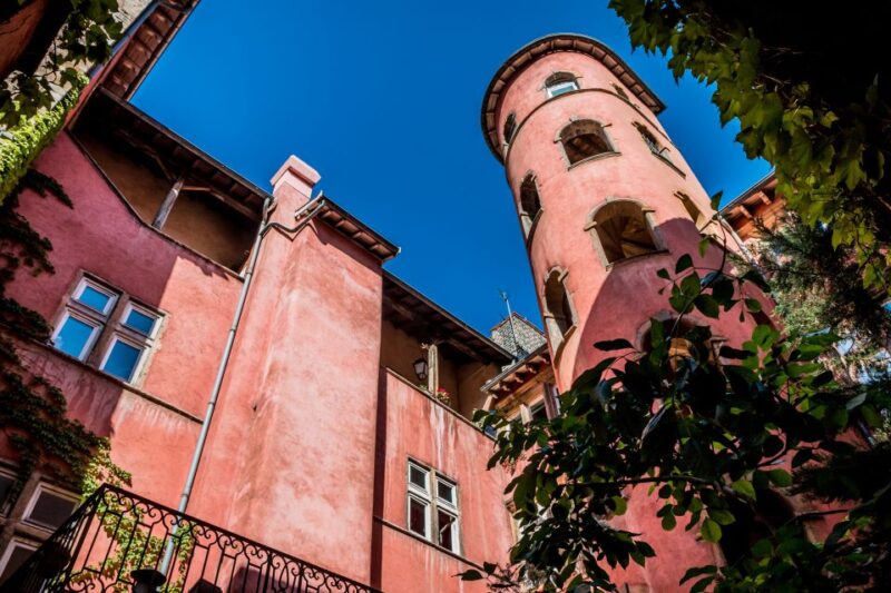 Lyon: Private Walking Tour of UNESCO Old Districts - Tour Features