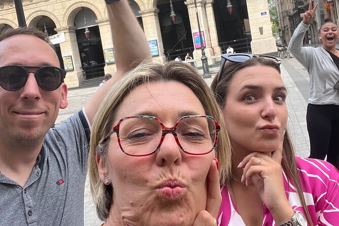 Lyon Scavenger Hunt and Sights Self-Guided Tour - Economical Educational Experience