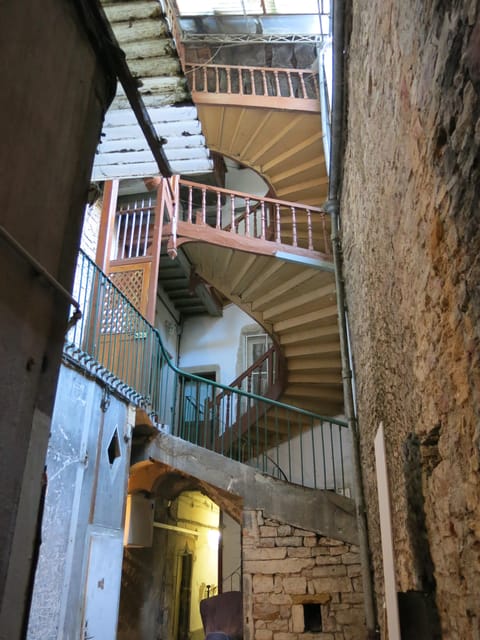 Lyon: Silk Road of Lyon Traboules Guided Tour - Experience and Highlights