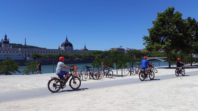 Lyon Small-Group Guided Electric Bike Tour With a Local Guide - Meeting Information