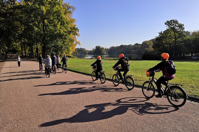 Lyon Small-Group Guided Electric Bike Tour With a Local Guide - Explore Lyons History