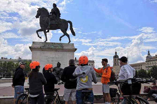 Lyon Small Group Guided Electric Bike Tour With Food Tasting - Accessibility and Participation