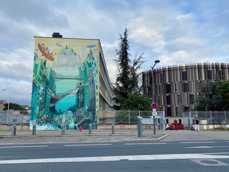 Lyon: Street Art Audio-Guided Walking Tour - Tour Duration and Pace