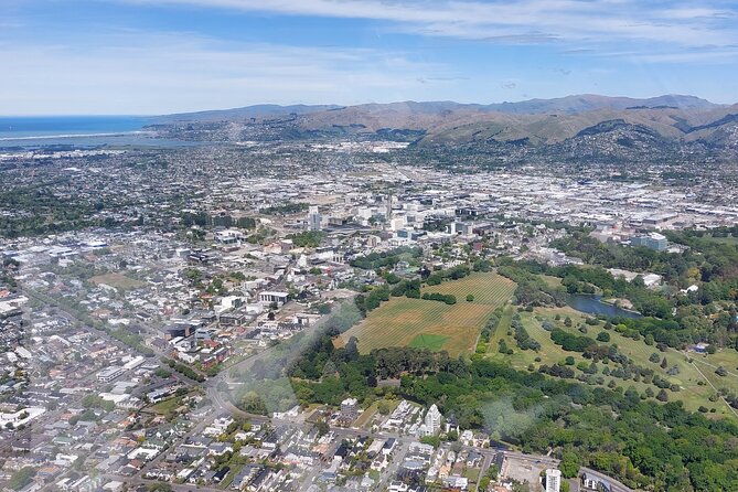 Lyttelton Shore Excursion: Christchurch City Sights - Lunch Break at Riverside Market