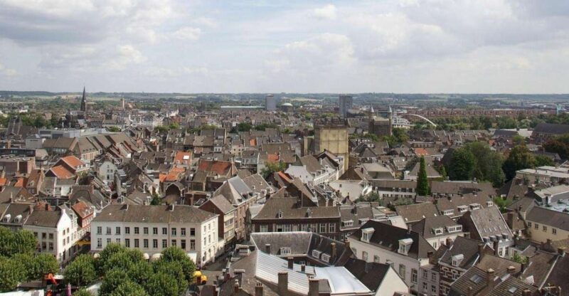 Maastricht Private Walking Tour - Experience Highlights
