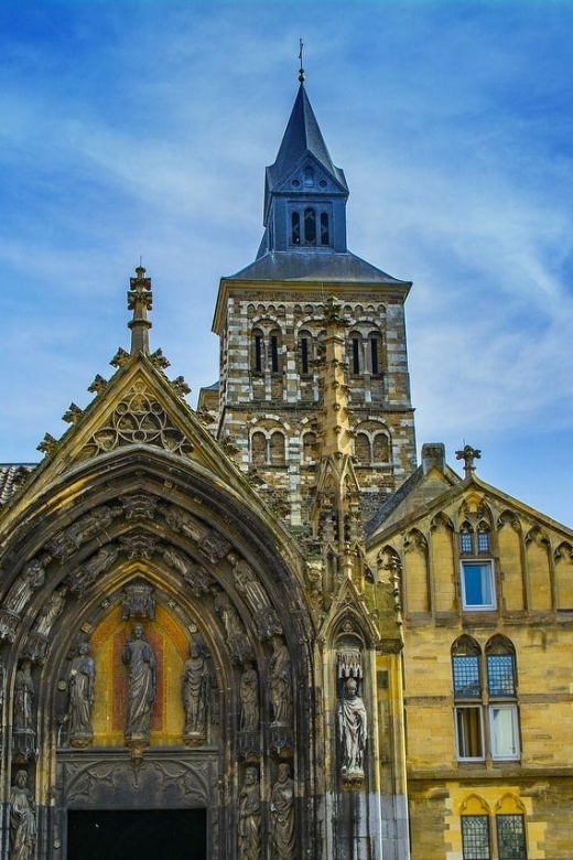 Maastricht Private Walking Tour - Carolingian Empire