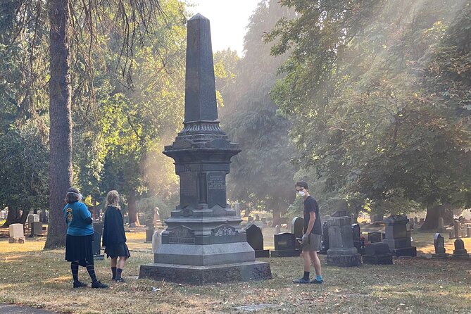 Macabre Ghost History of Portland, Oregon Walking Tour - Location and Meeting Points