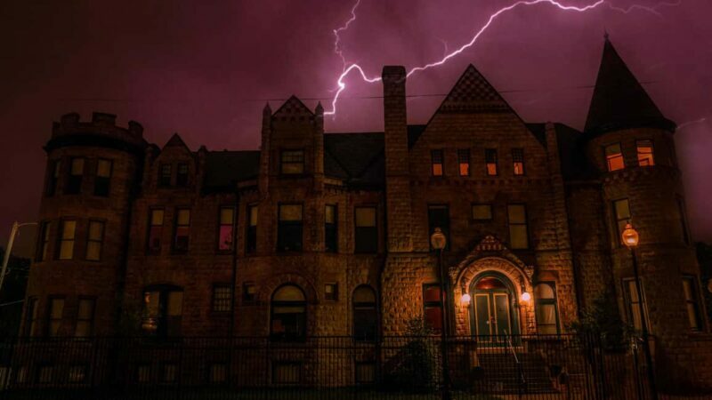 Macabre, Murder, & Mayhem in Motor City: Detroit Ghost Tour - Key Points