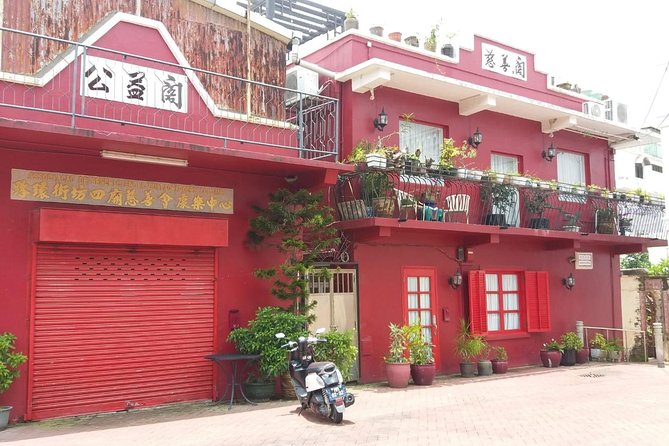 Macau: 7 Hours Private Limo Tour - Customized Travel - Discovering Senado Square