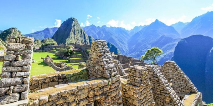 Machu Picchu Hike: 2 Days - Included and Additional Costs