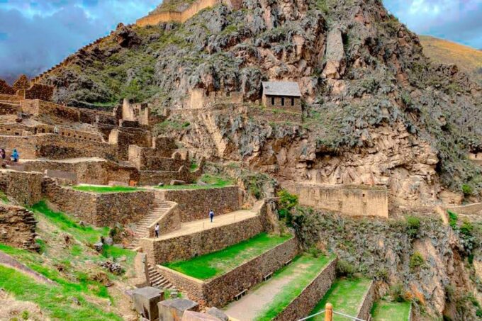 Machu Picchu, Ollantaytambo and Pisac in 2 Days - Highlights of the Tour