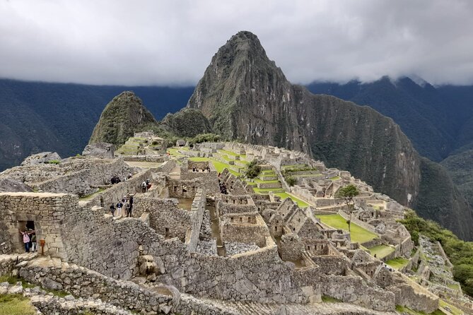 Machu Picchu Private Archeological and Historical Guided Tour - Guides Expertise and Insights