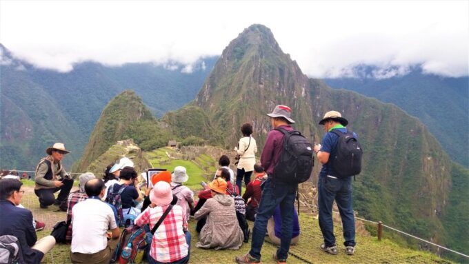Machu Picchu: Private Tour Guide Service - Exploring Machu Picchu
