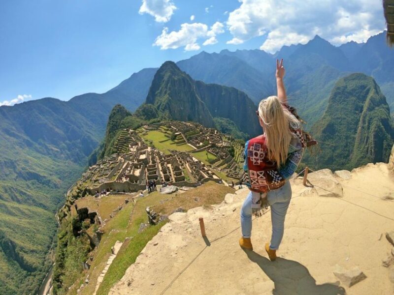 Machu Picchu Tour 2D 1N + Train, Hotel Breakfast, Ticket and Guide - Day 1: Cusco to Aguas Calientes