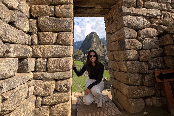 Machu Picchu Tour Full Day by Vistadome Observatory Train - Key Points