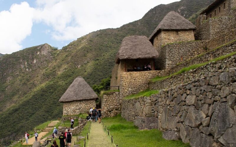 Machupicchu Full Day Tour With Entrance to Circuit 3 or 4 - Transportation Options