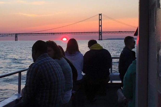 Mackinaw City Sunset Cruise - Scenic Views of the Shore