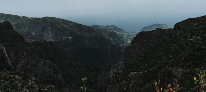 Madeira: East Tour ( Pico Arieiro , Faial, Caniçal ) - Key Points