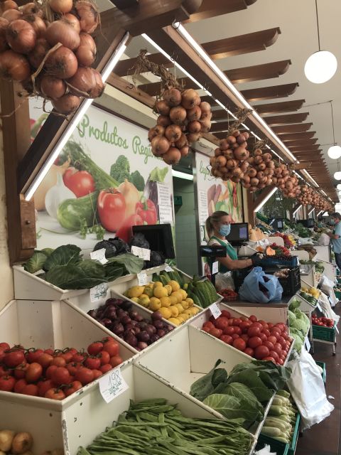Madeira: Guided Foodie Walking Tour With Tastings and Wine - Meeting Location and Accessibility