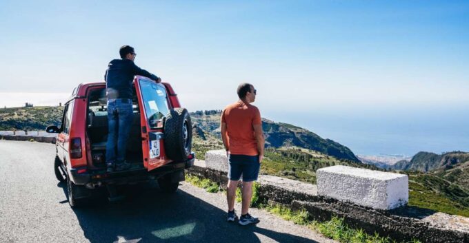 Madeira: Half-Day Pico Arieiro Jeep Tour - Visiting Madeiras Third-Highest Peak