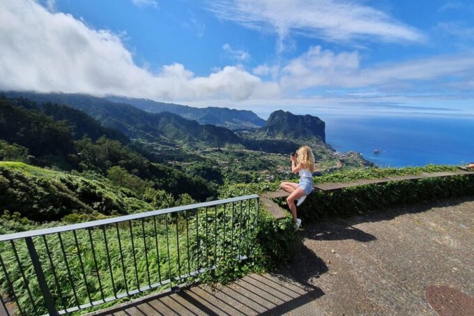 Madeira: Jeep 4x4 Safari Tour With Porto Moniz Natural Pools - Knowledgeable Local Guides