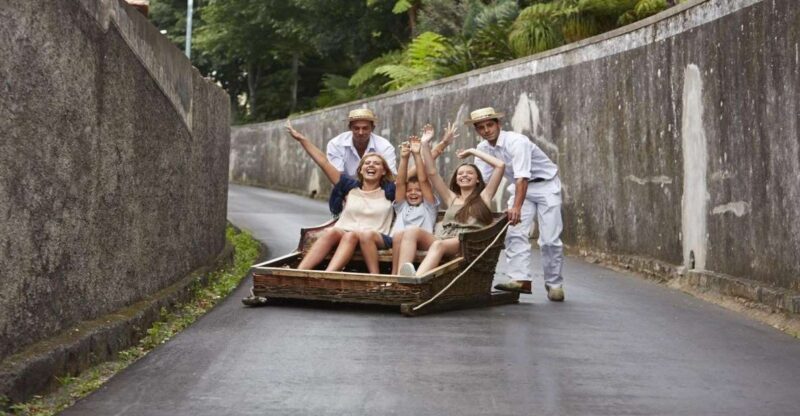 Madeira: Monte Sightseeing Tour & Toboggan Sled Ride - Important Information for Guests