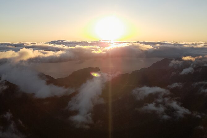 Madeira : Pico Do Arieiro Sunrise Tour With Breakfast Included - Key Points
