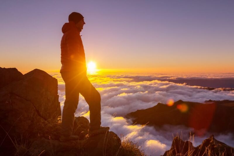Madeira: Pico Do Arieiro Sunset Tour With Dinner and Drinks - Itinerary and Experience