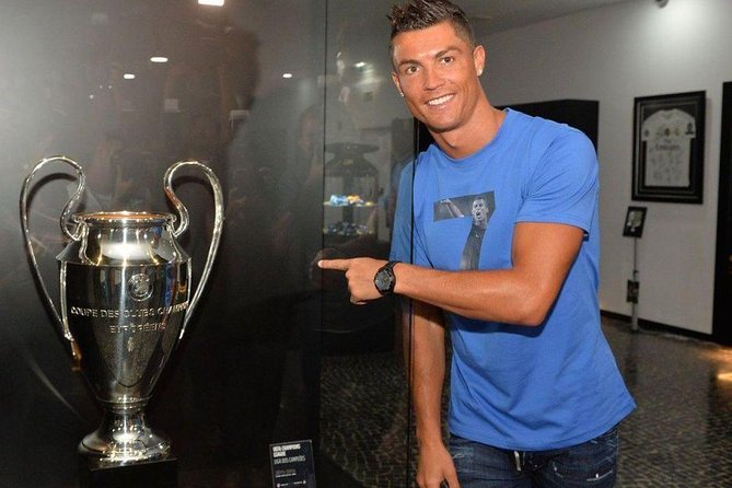 Madeira: Private Cristiano Ronaldo Tour With CR7 Museum - Childhood and First Club