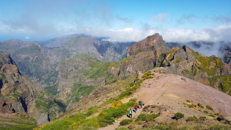 Madeira: Private Guided Pico Areeiro to Pico Ruivo Hike PR1 - Key Points
