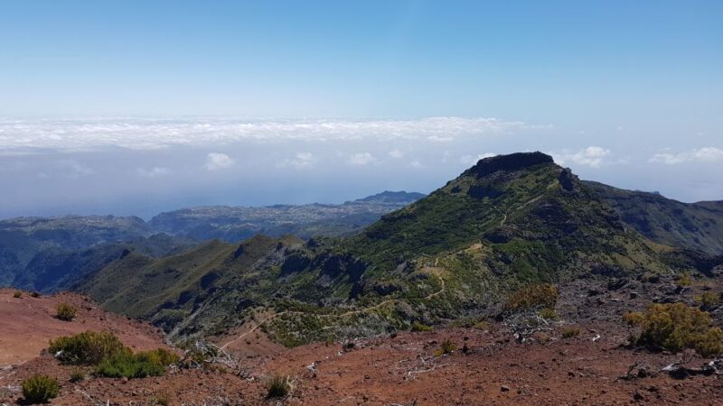 Madeira: Private Guided Pico Areeiro to Pico Ruivo Hike PR1 - Highlights