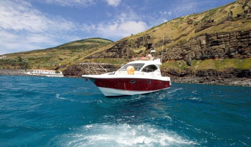Madeira: Sunset Boat Trip - Ambiance and Atmosphere