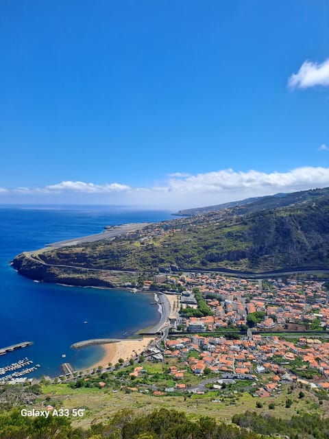 Madeira Tours - Santanas Traditional Houses