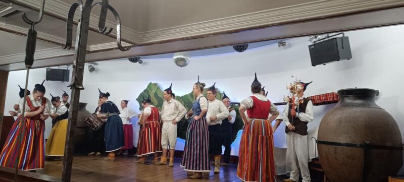 Madeira : Typical Evening With Folk Dancing Entertainment - Experience Highlights