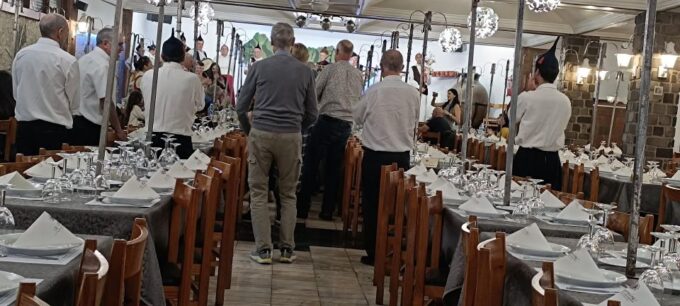 Madeira : Typical Evening With Folk Dancing Entertainment - Scenic Views of Funchal