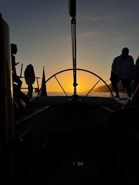 Madeira's Sailing Coastline Luxury Yacht - Boat and Amenities