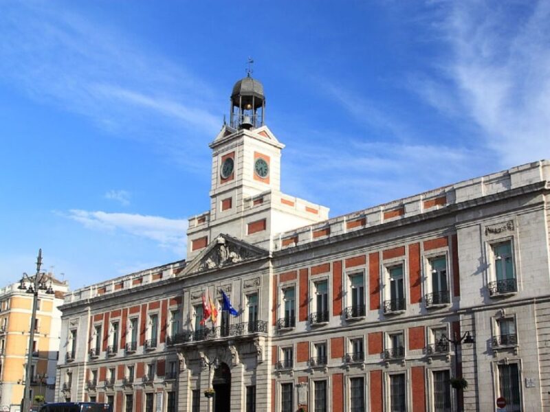 Madrid: 2-Hour City Highlights Guided Walking Tour - Key Points