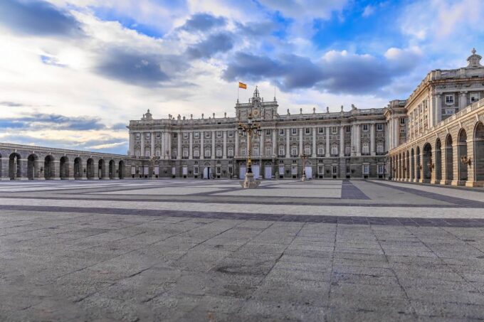 Madrid: 2-Hour City Highlights Guided Walking Tour - Tour Customization